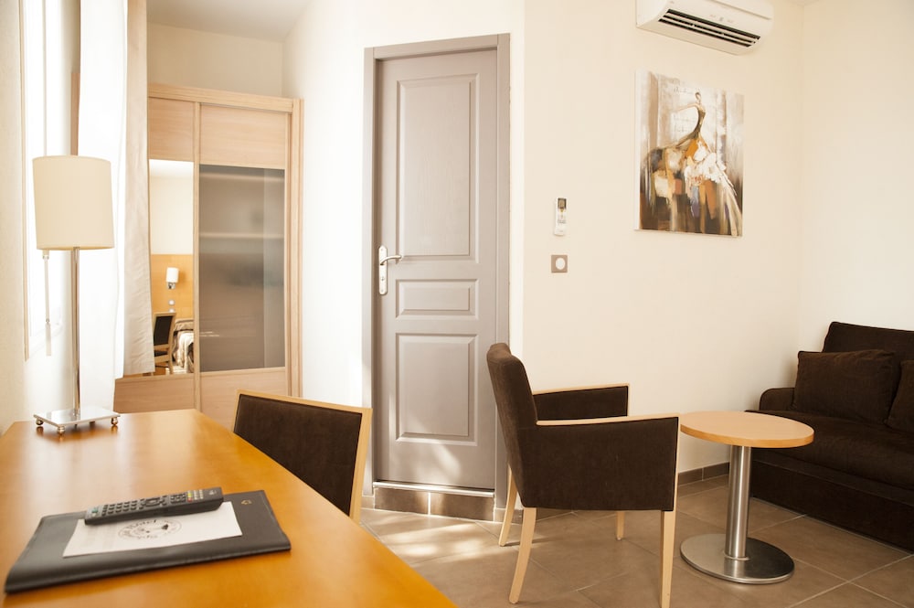 Splendid Hotel 26/71
