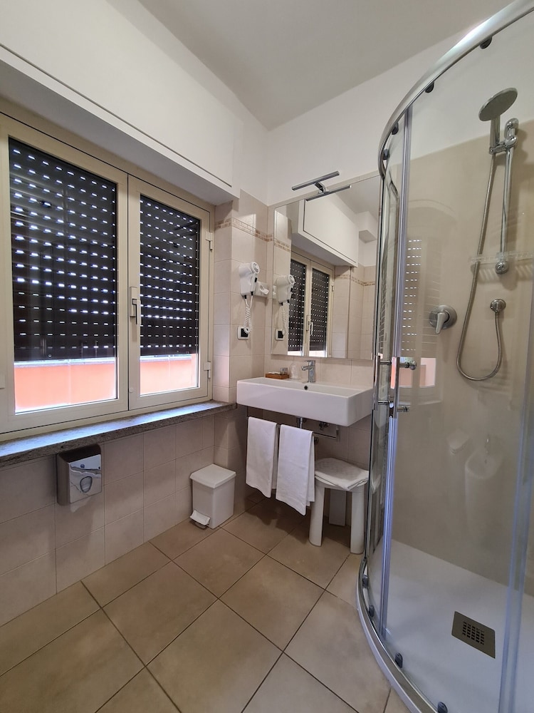 Hotel Cladan 30/63