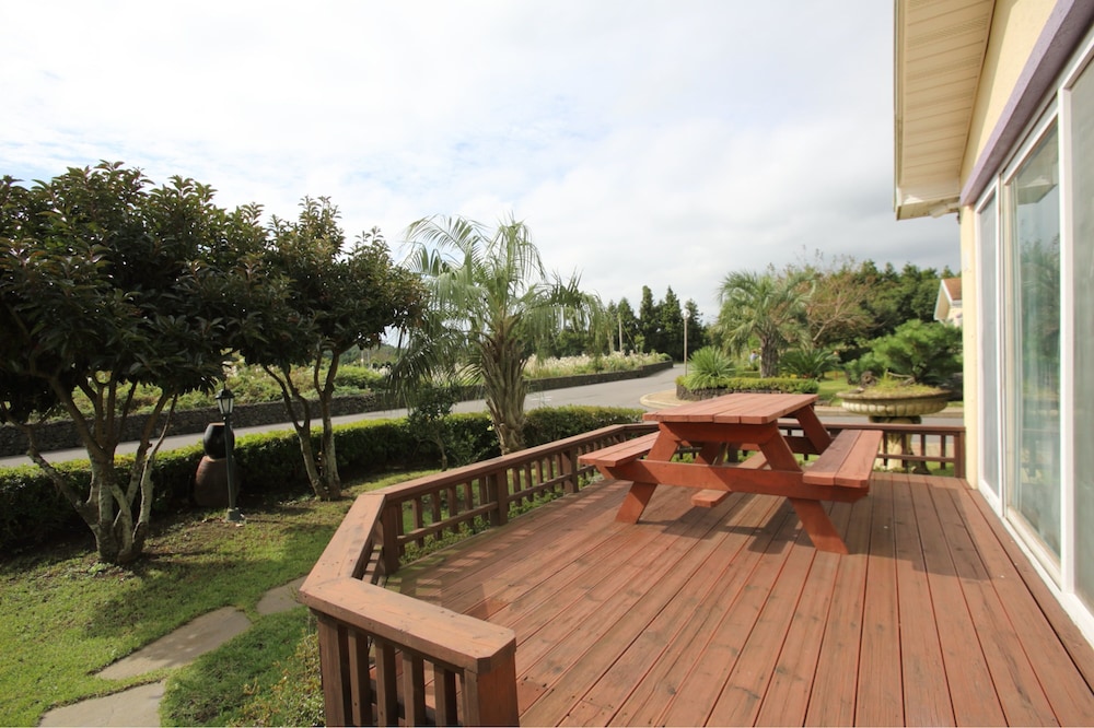 Blaze Resort Jeju 11/19