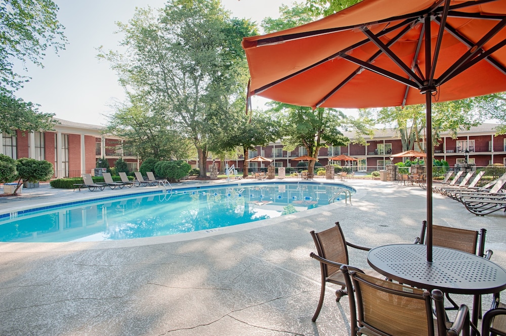 Stone Mountain Inn 6/46