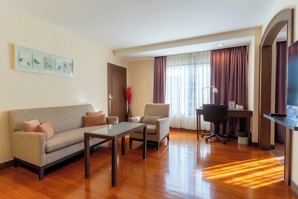 St James Hotel 35/50