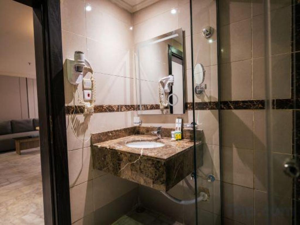 فندق ابريز - جدة (EBREEZ HOTEL) 49/51