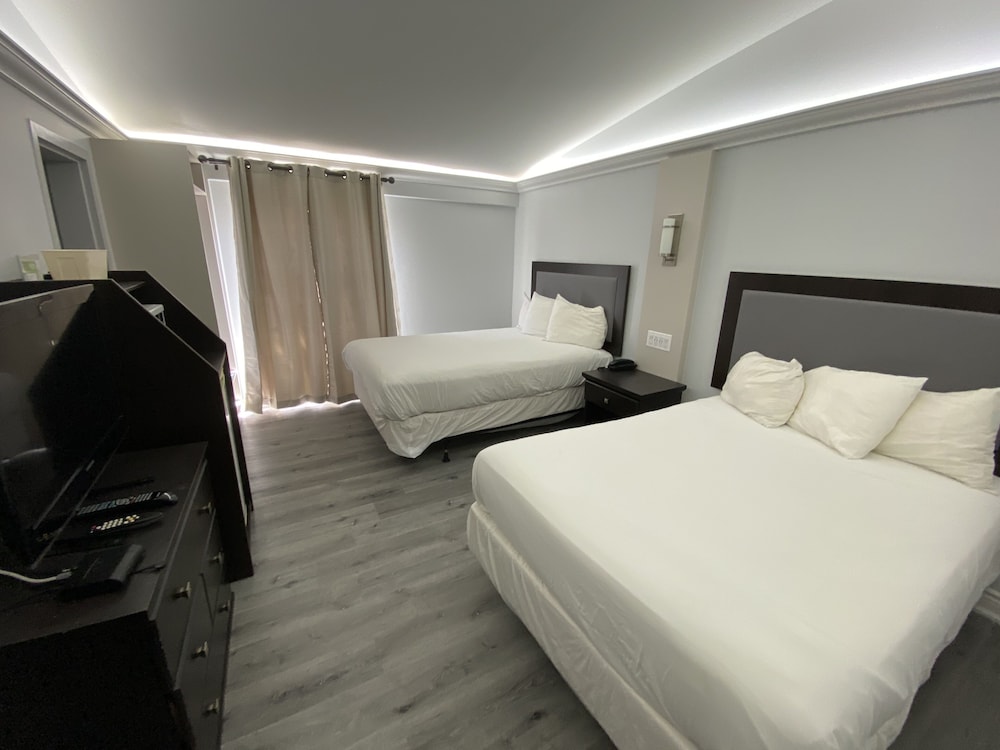 Travelodge by Wyndham Sarnia 9/40