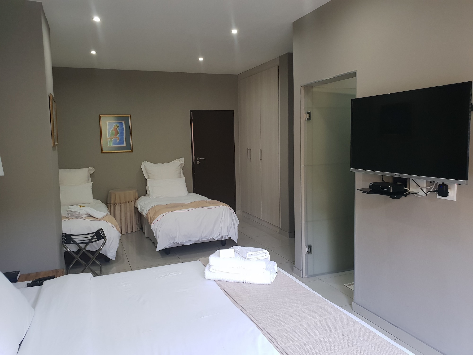 1 BEDROOM, STANDARD