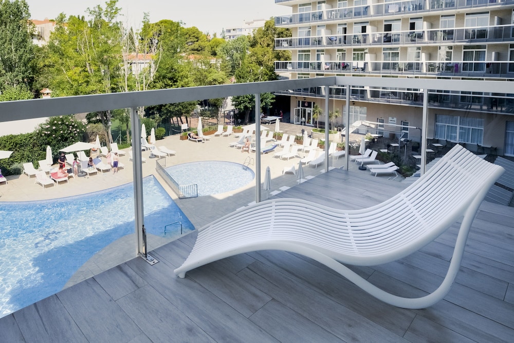 Aparthotel Cye Holiday Centre 47/57