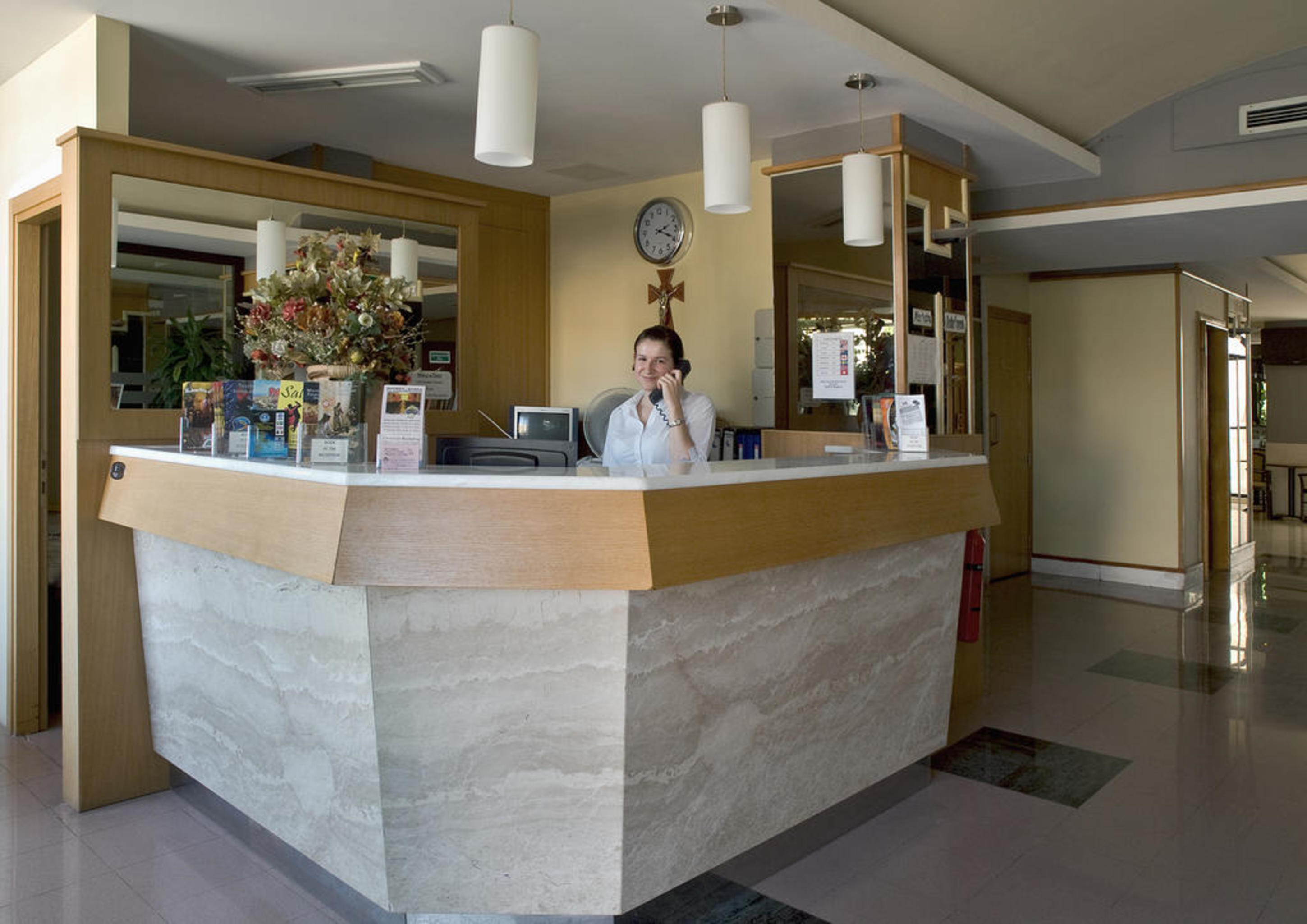 Lobby at Coral Hotel, BUGIBBA
