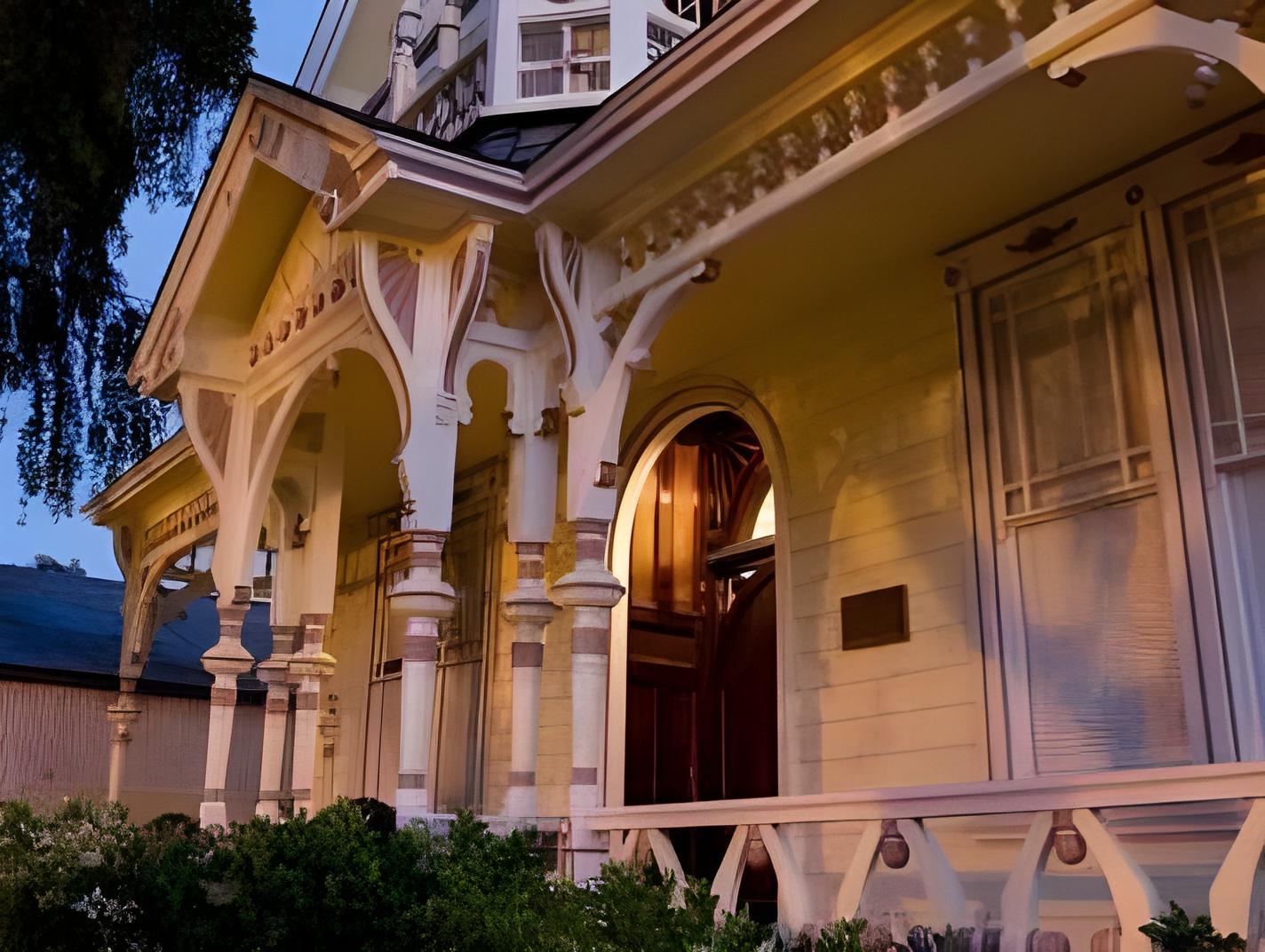 Victorian Mansion at Los Alamos 2/15