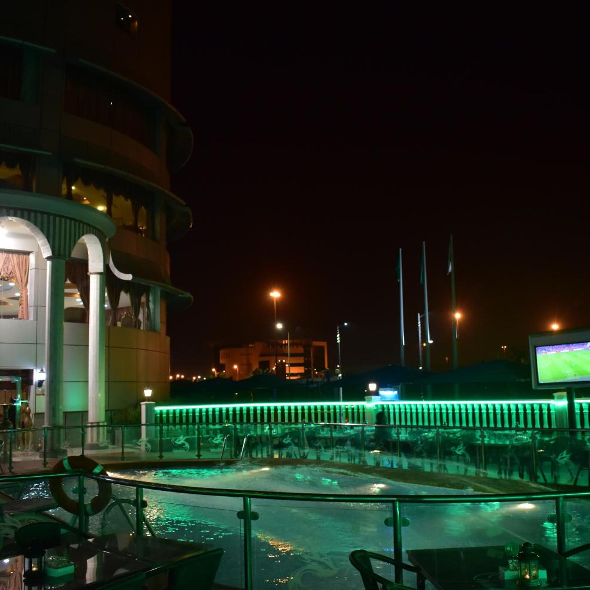 فندق كناري بيتش(Canary Beach Hotel) 63/67