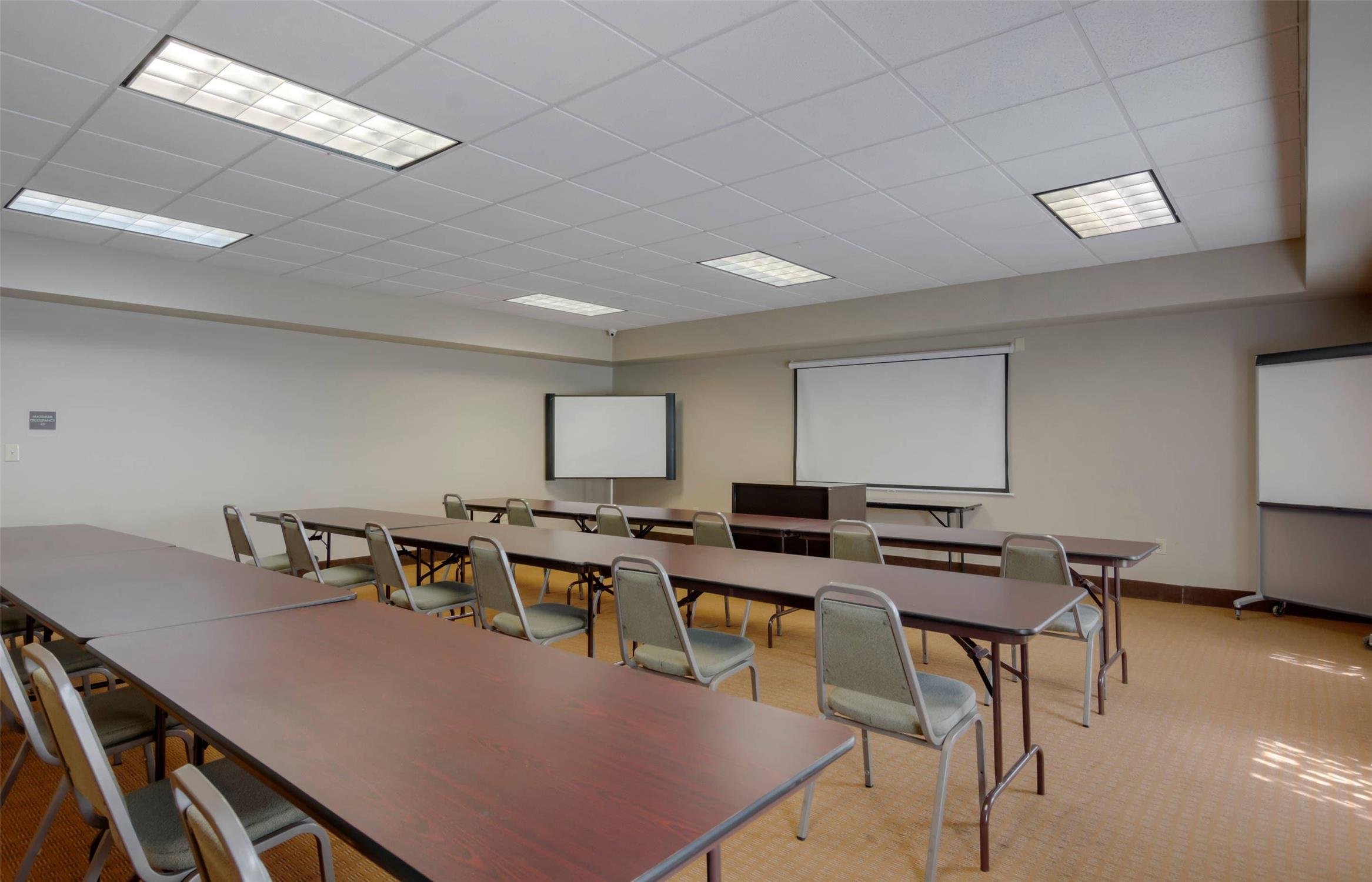 Sleep Inn & Suites Prince George near Fort Lee 27/31