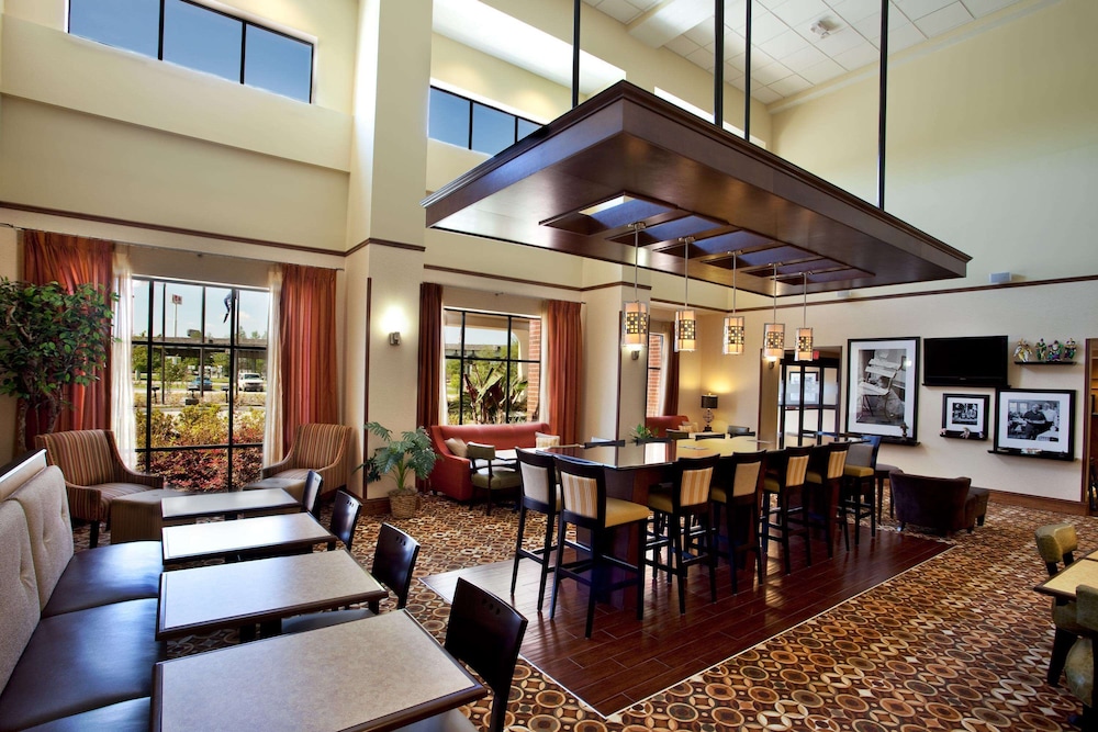 Hampton Inn And Suites Morgan City 50/63