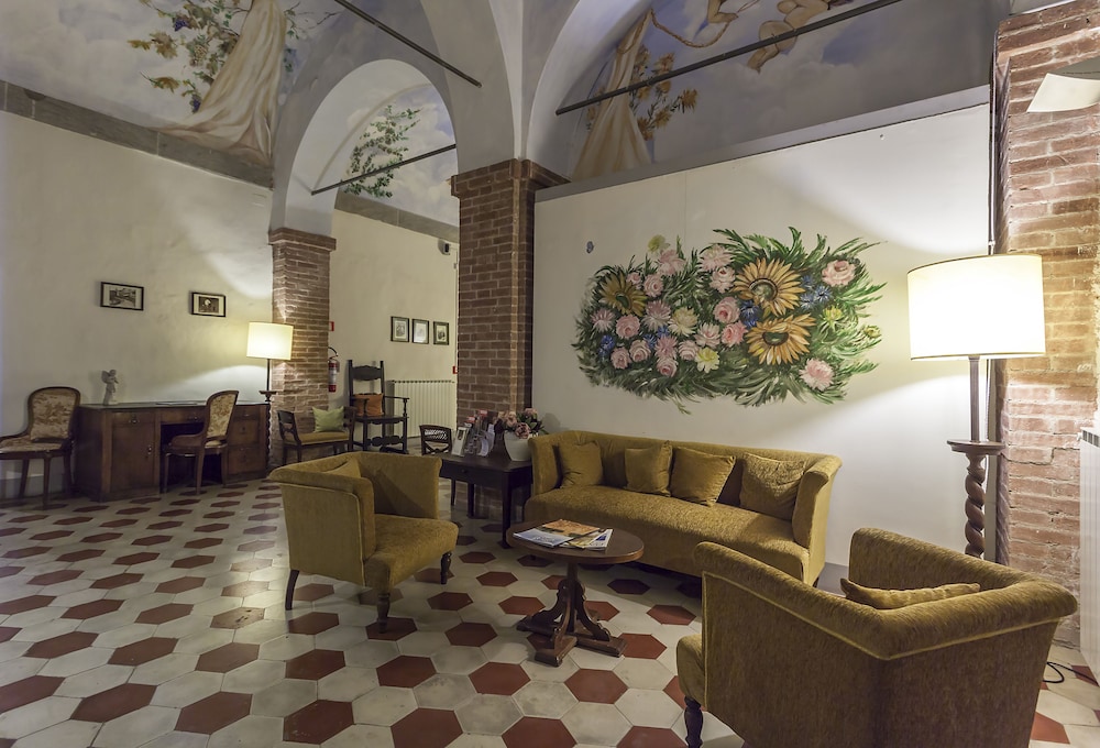 IL Chiostro Del Carmine 37/58