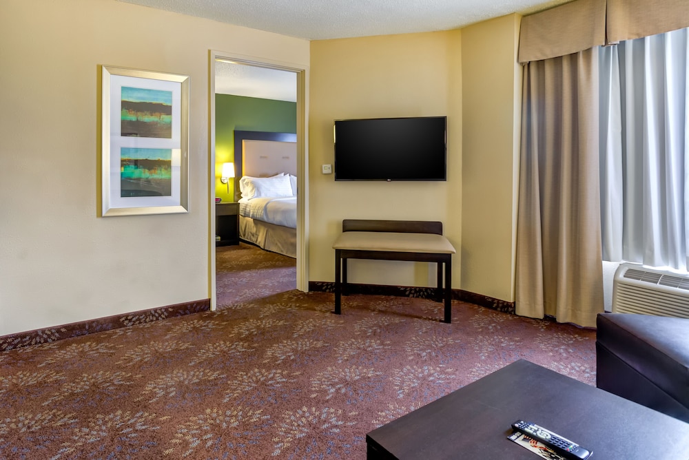 Holiday Inn Indianapolis North Carmel 30/47