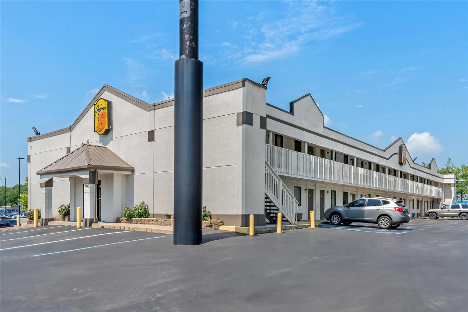 Super 8 Brownsburg Indianapolis Area 9/15