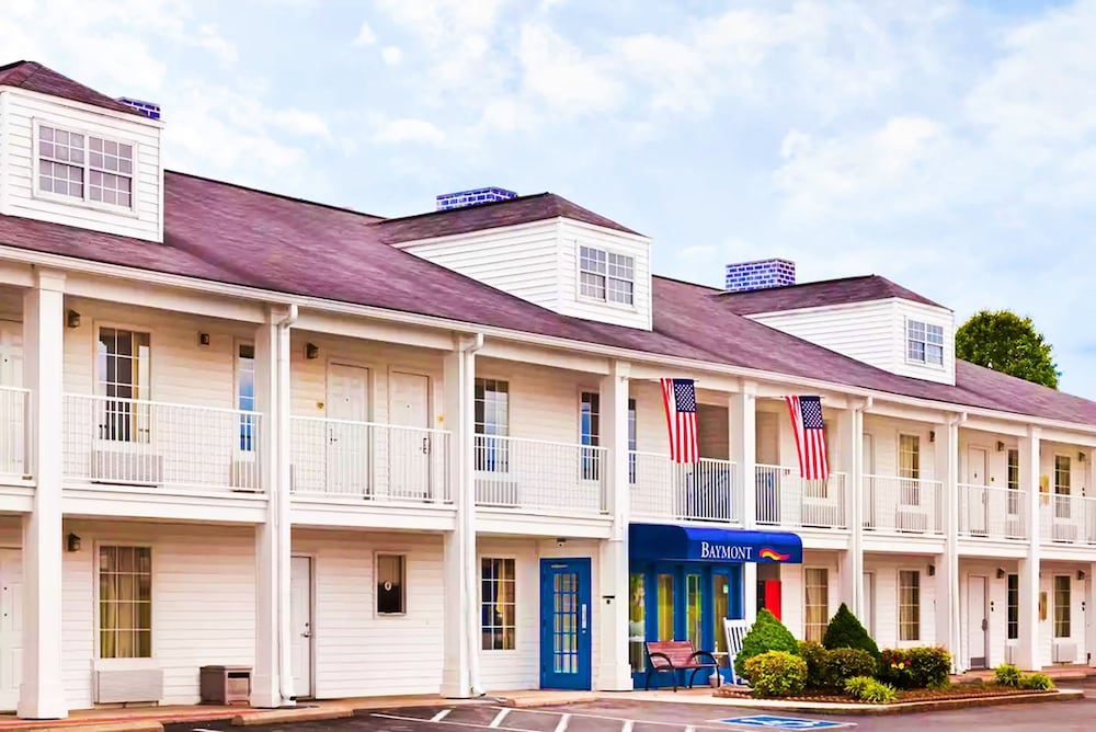 Baymont By Wyndham Tullahoma 3/27