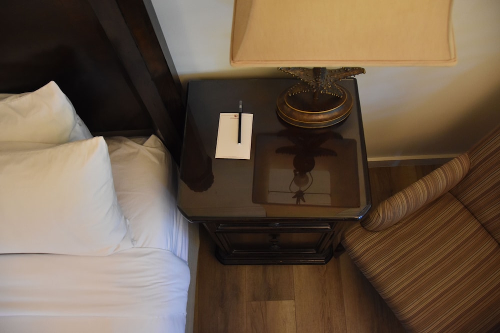 PREMIUM, KING BED