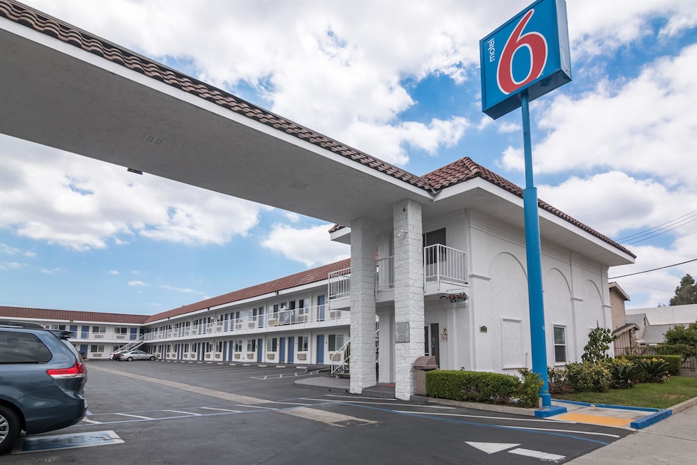 Motel6 Norwalk, CA 30/43