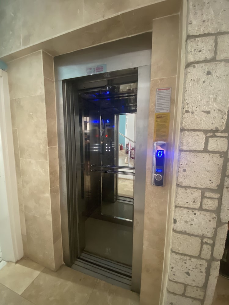 Larimar Boutique Hotel 6/50
