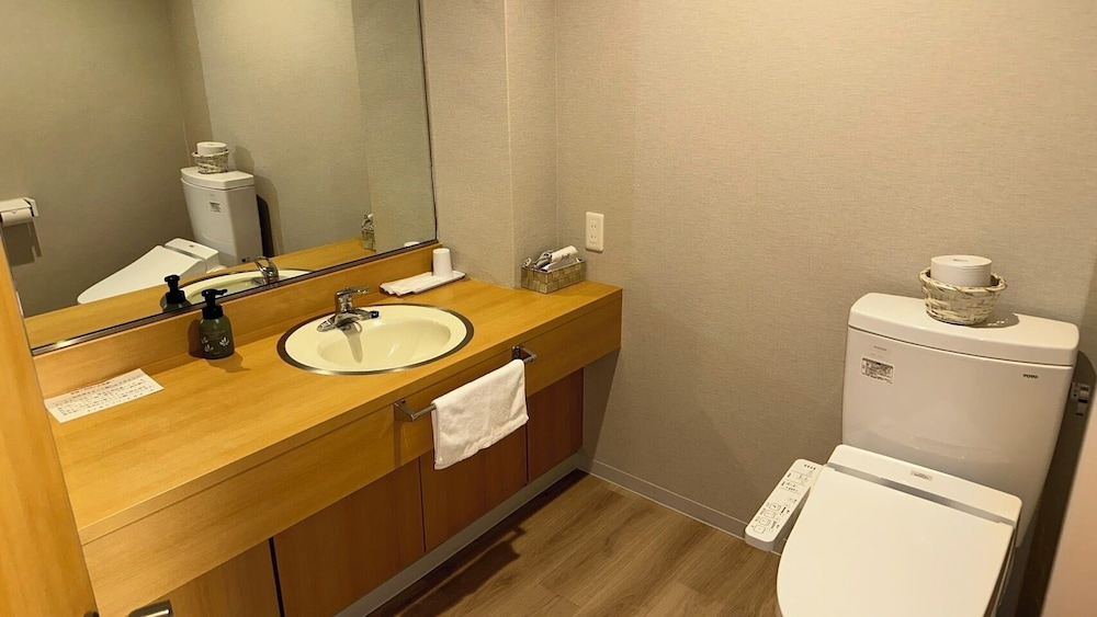 Hotel Crown Hills Miyoshi 34/40