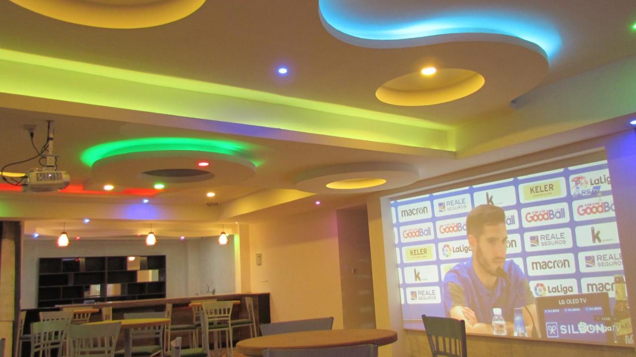Raygreen Hotel 42/45