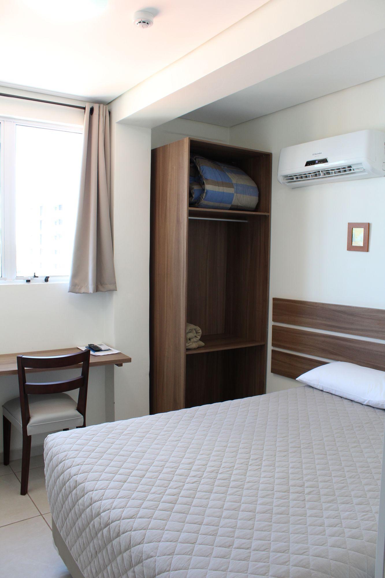 Deluxe, Double or Twin Bed