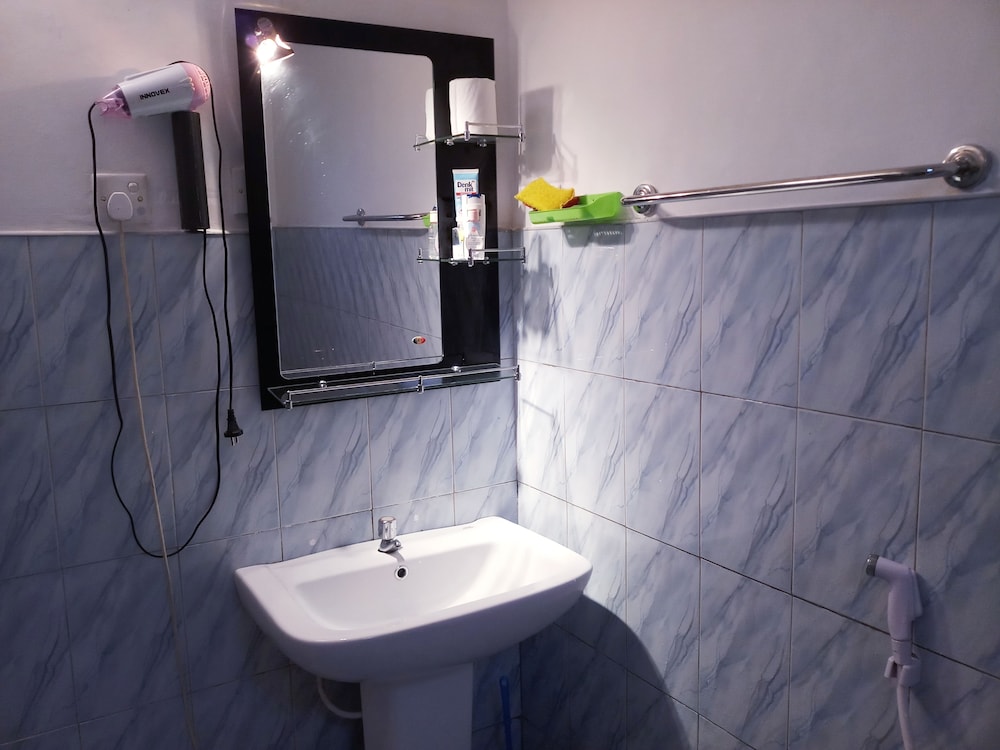 2 BEDROOMS, FAMILY, APARTMENT