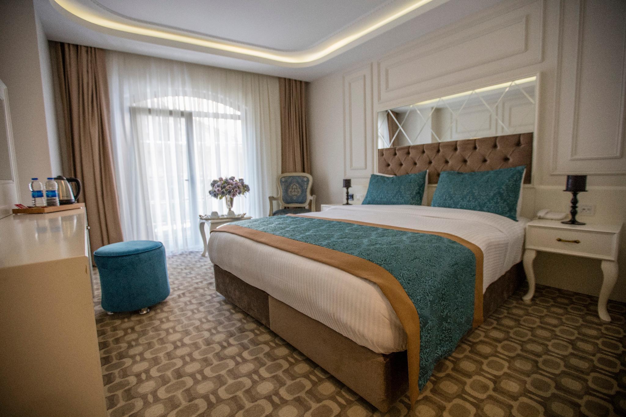 Standard, King Bed