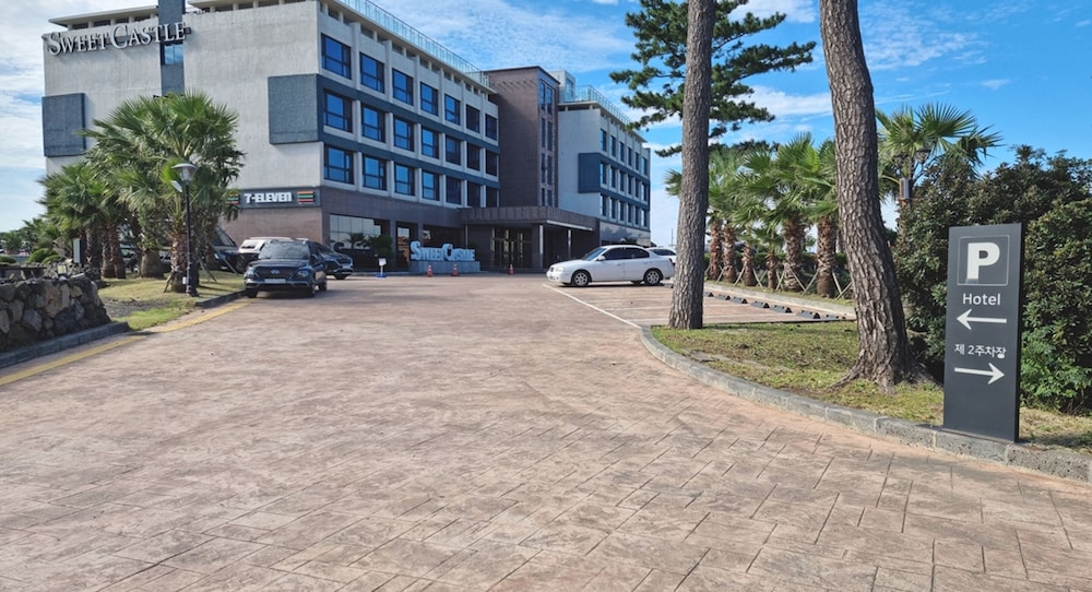 Hotel Sweet Castle Jeju ex Hotel Best One 55/60