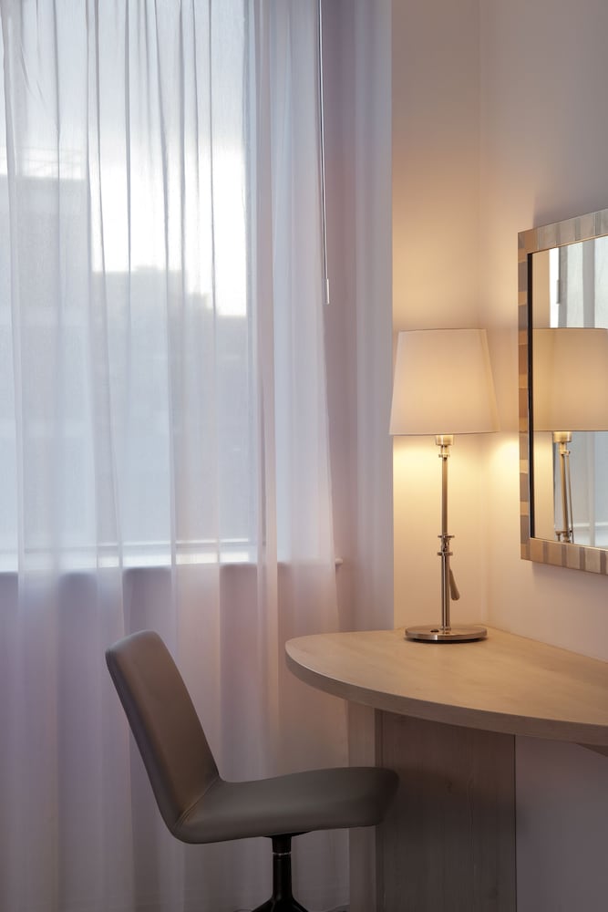 Hampton by Hilton Leeds City Centre 17/37