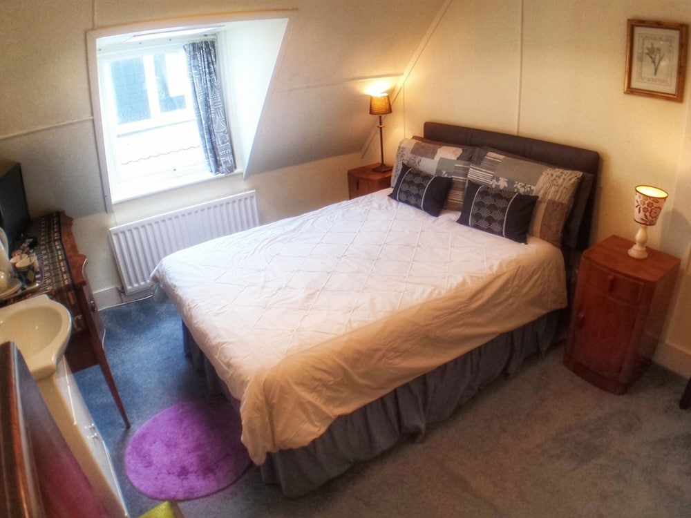 The Ravensbourne Hotel 10/51