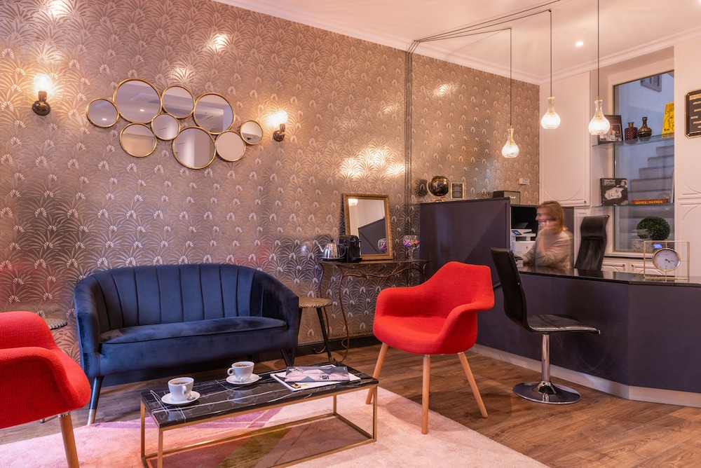 Hotel Istria Paris 28/37