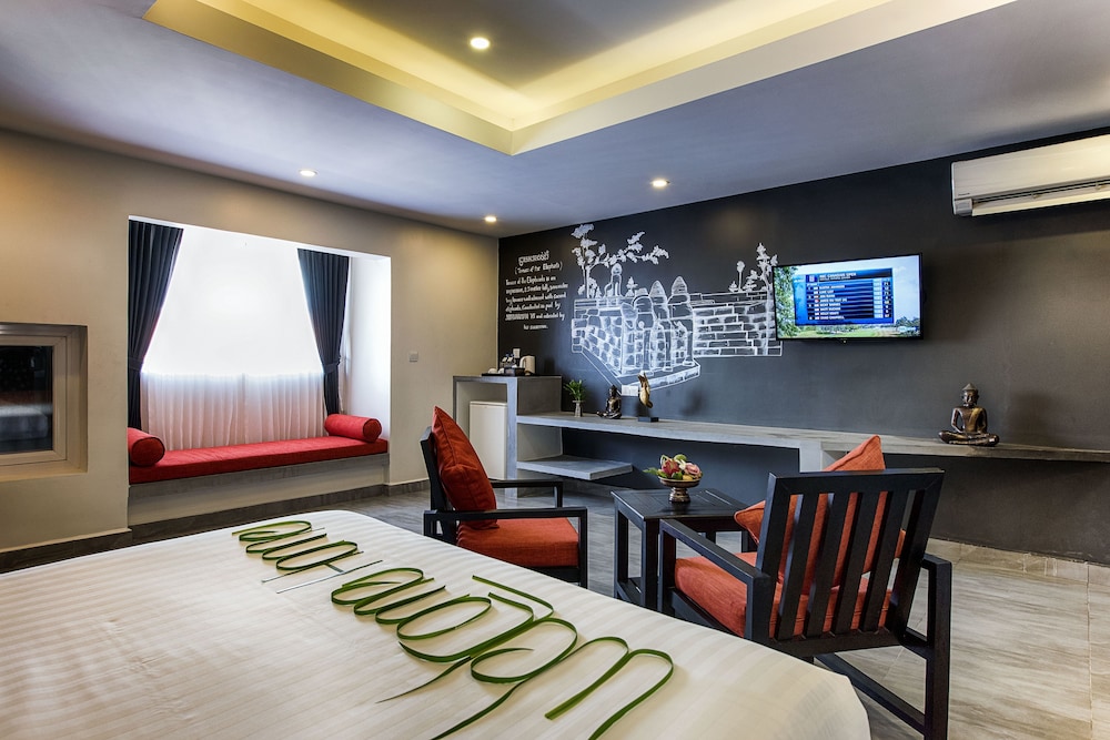 CENTRAL SUITE RESIDENCE 53/76