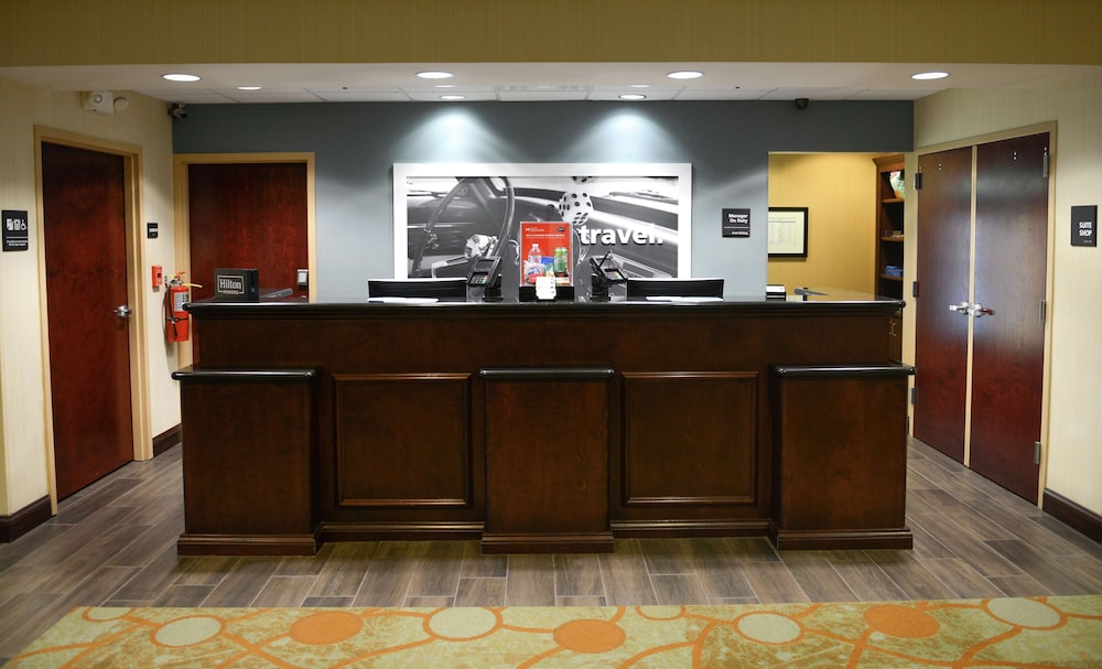 Hampton Inn And Suites Knoxville North I 75 13/58
