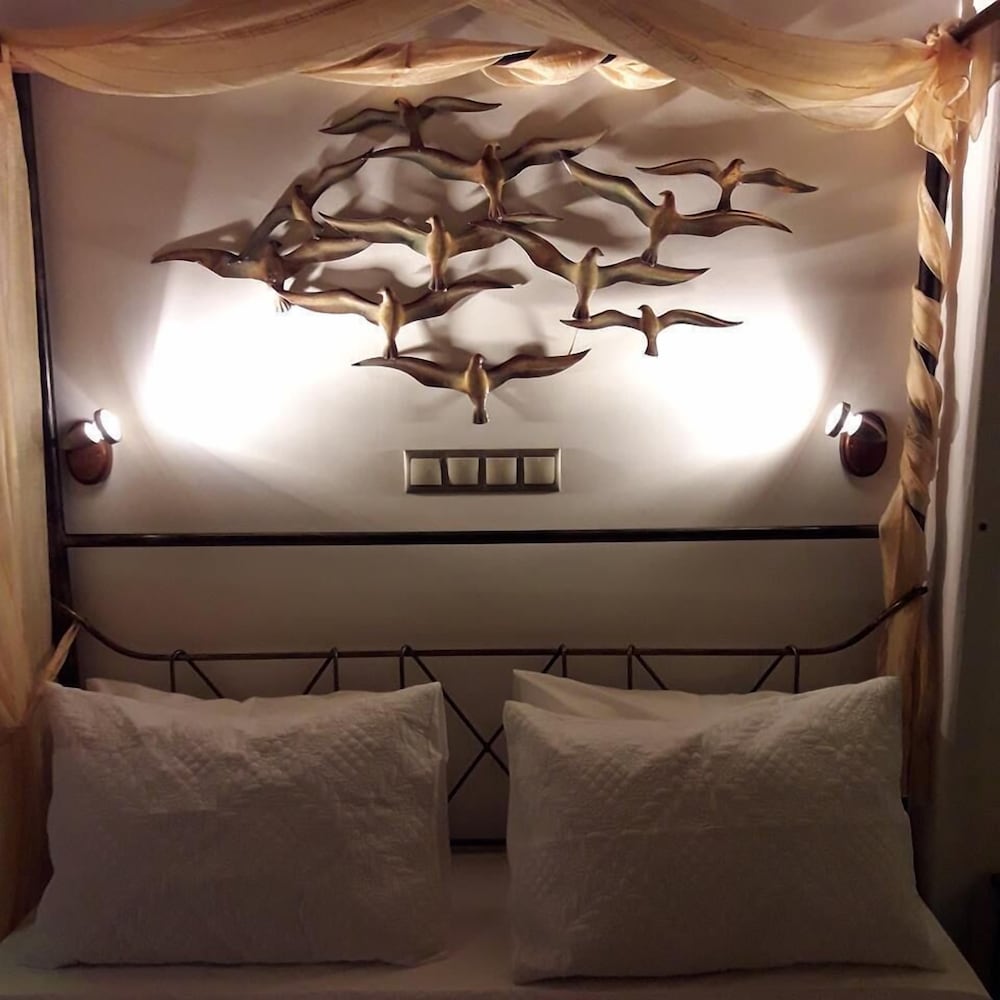 Polikandia Hotel 28/36
