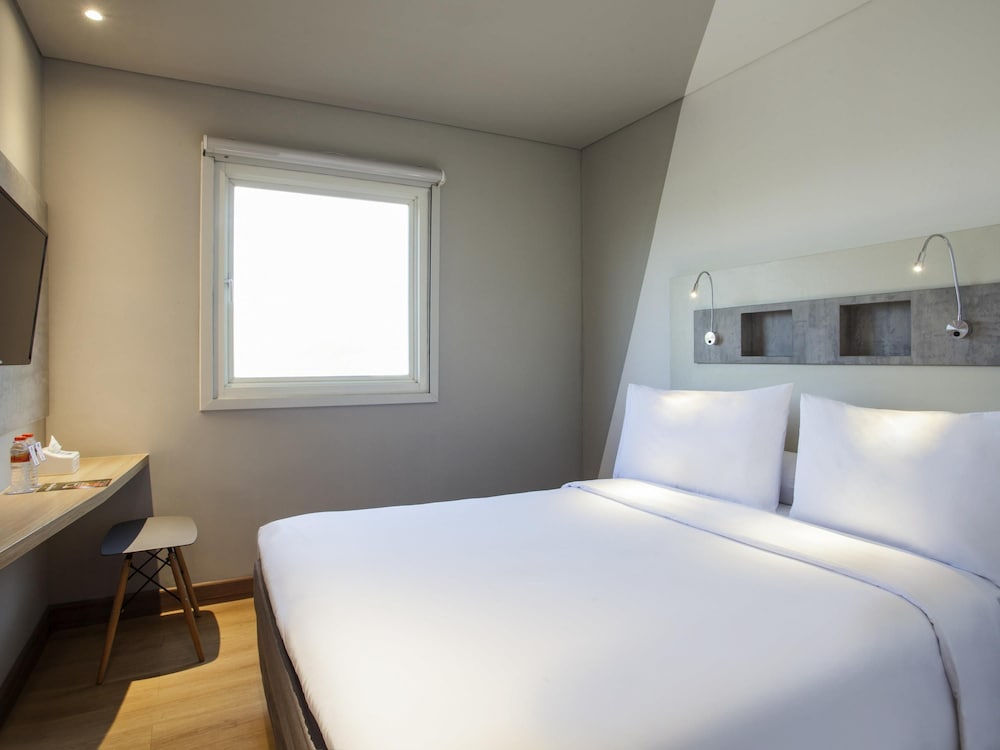 Ibis budget Surabaya Diponegoro 14/38