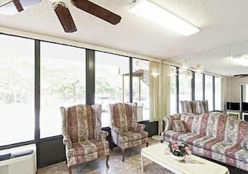 Americas Best Value Inn Decatur, GA 6/7