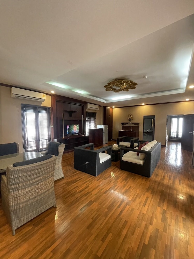 Yotaka Boutique Hotel Bangkok 66/74