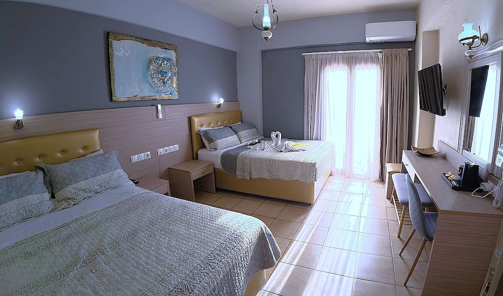 Thalia Deco City and Beach Hotel 13/48