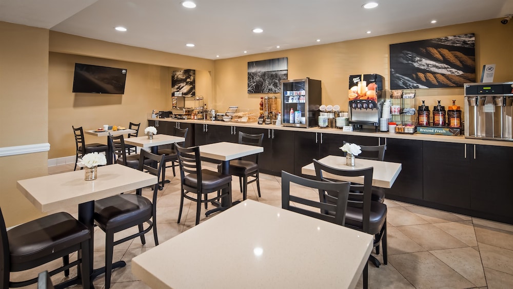 Best Western Poway/San Diego Hotel 16/19