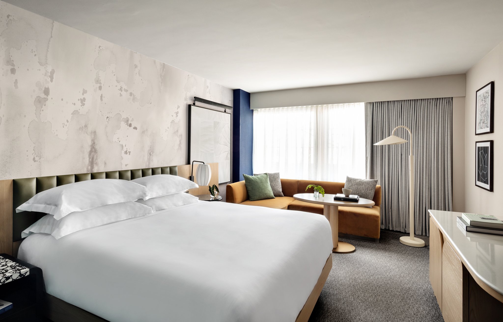 PREMIUM, KING BED, HIGH FLOOR