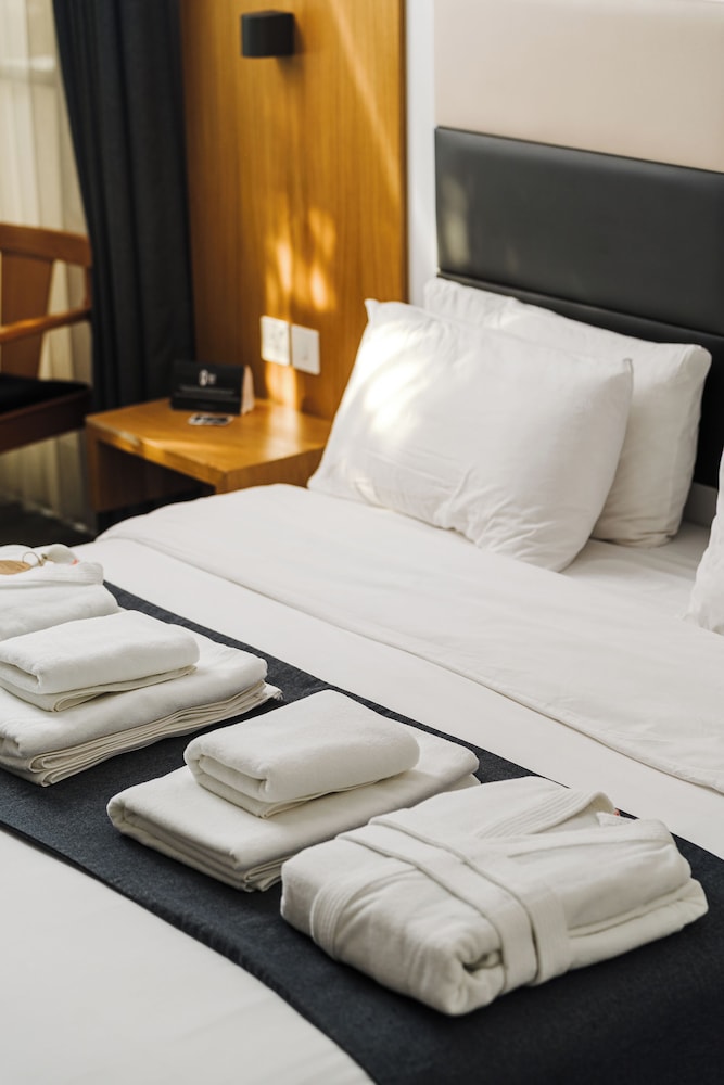 Ingate Hotel 27/50