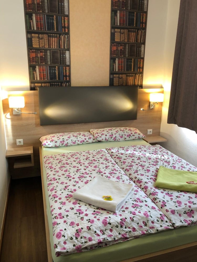 Hotel Baccara 25/59