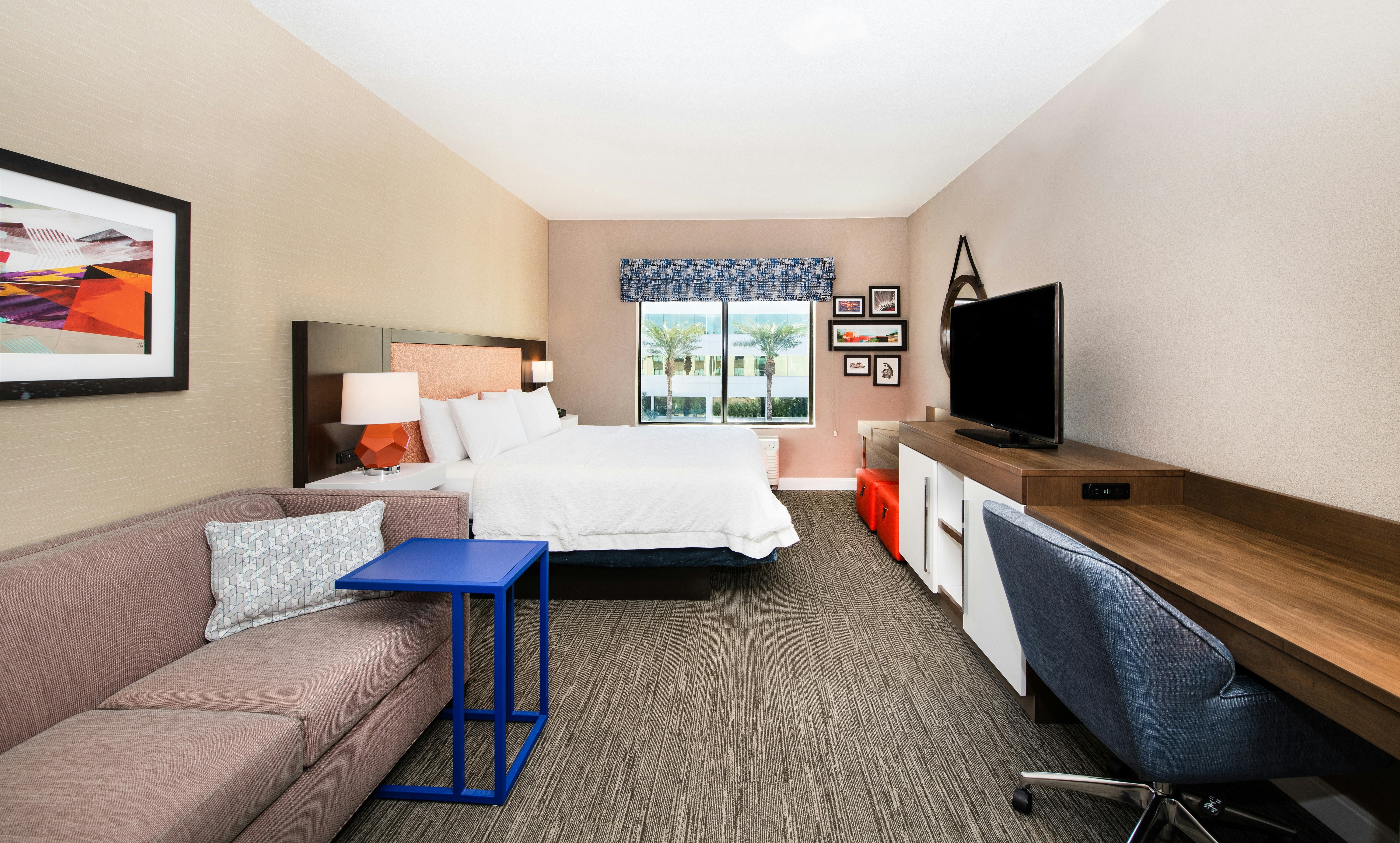 ROOM, KING BED, ACCESSIBLE