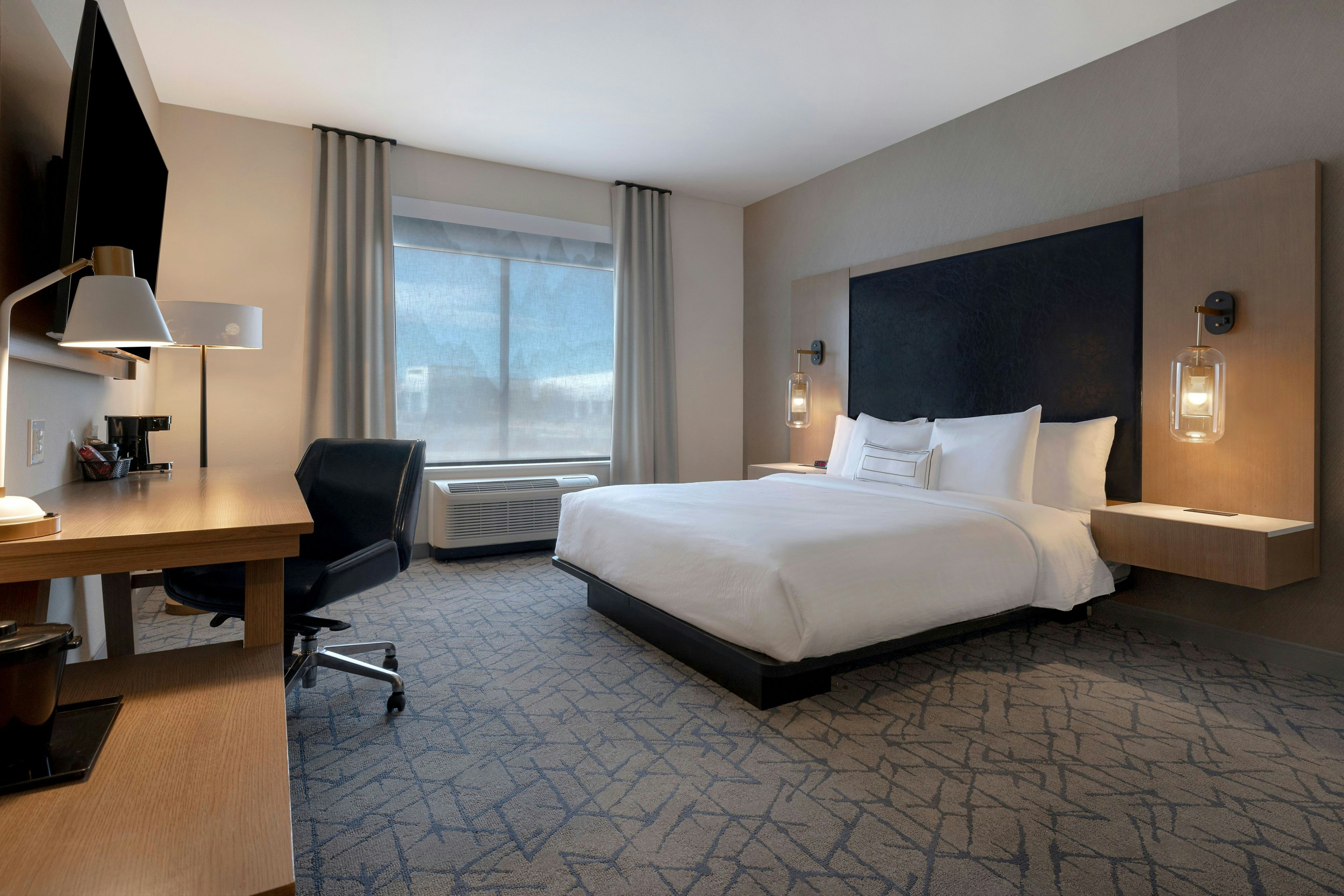 Room, Fairfield Inn & Suites by Marriott Denver Airport at Gateway Park 2/8