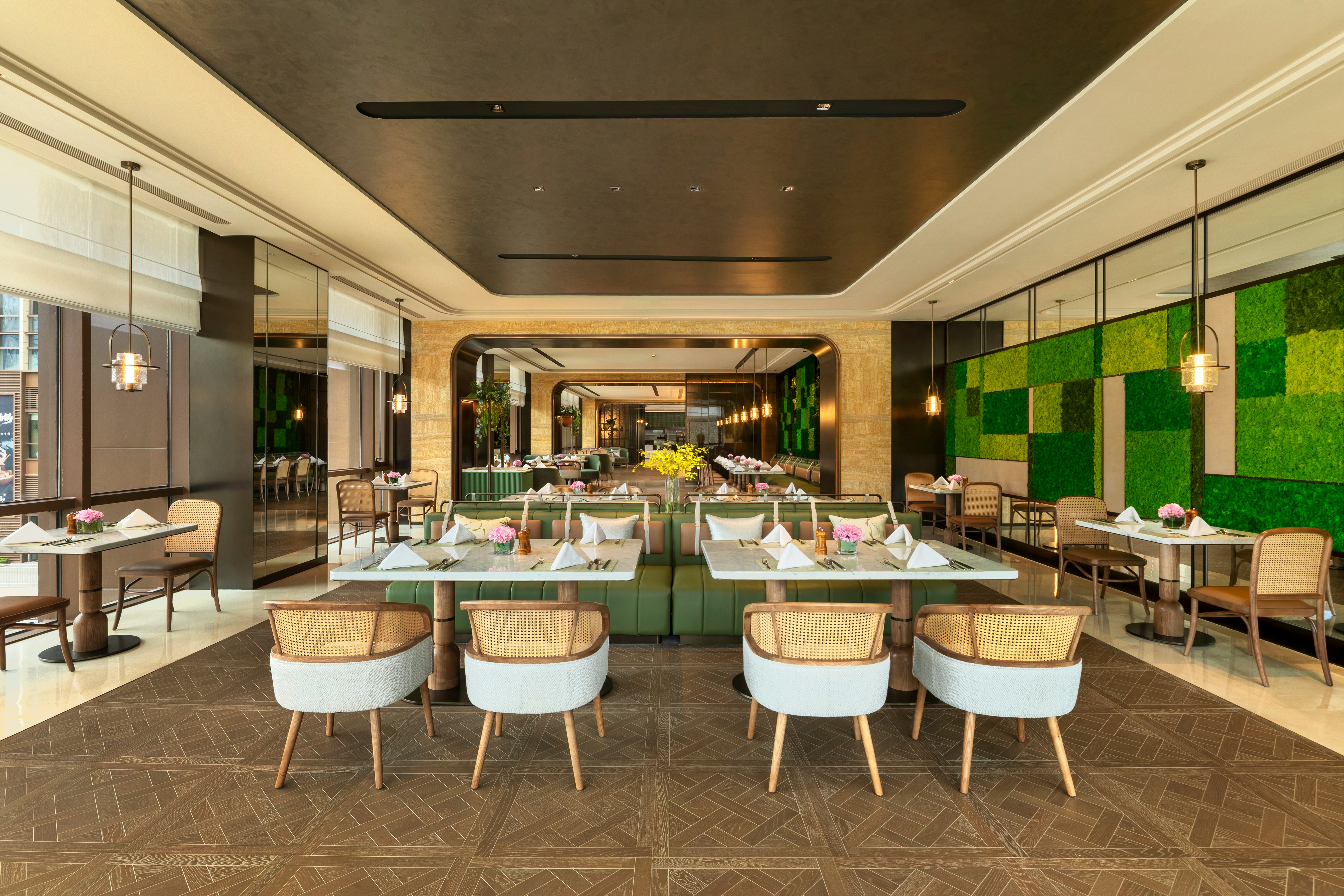 DoubleTree by Hilton Zigong 38/55