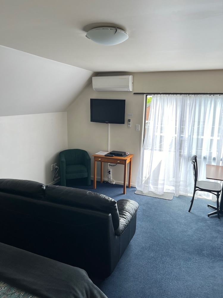 Garden City Motel 30/50
