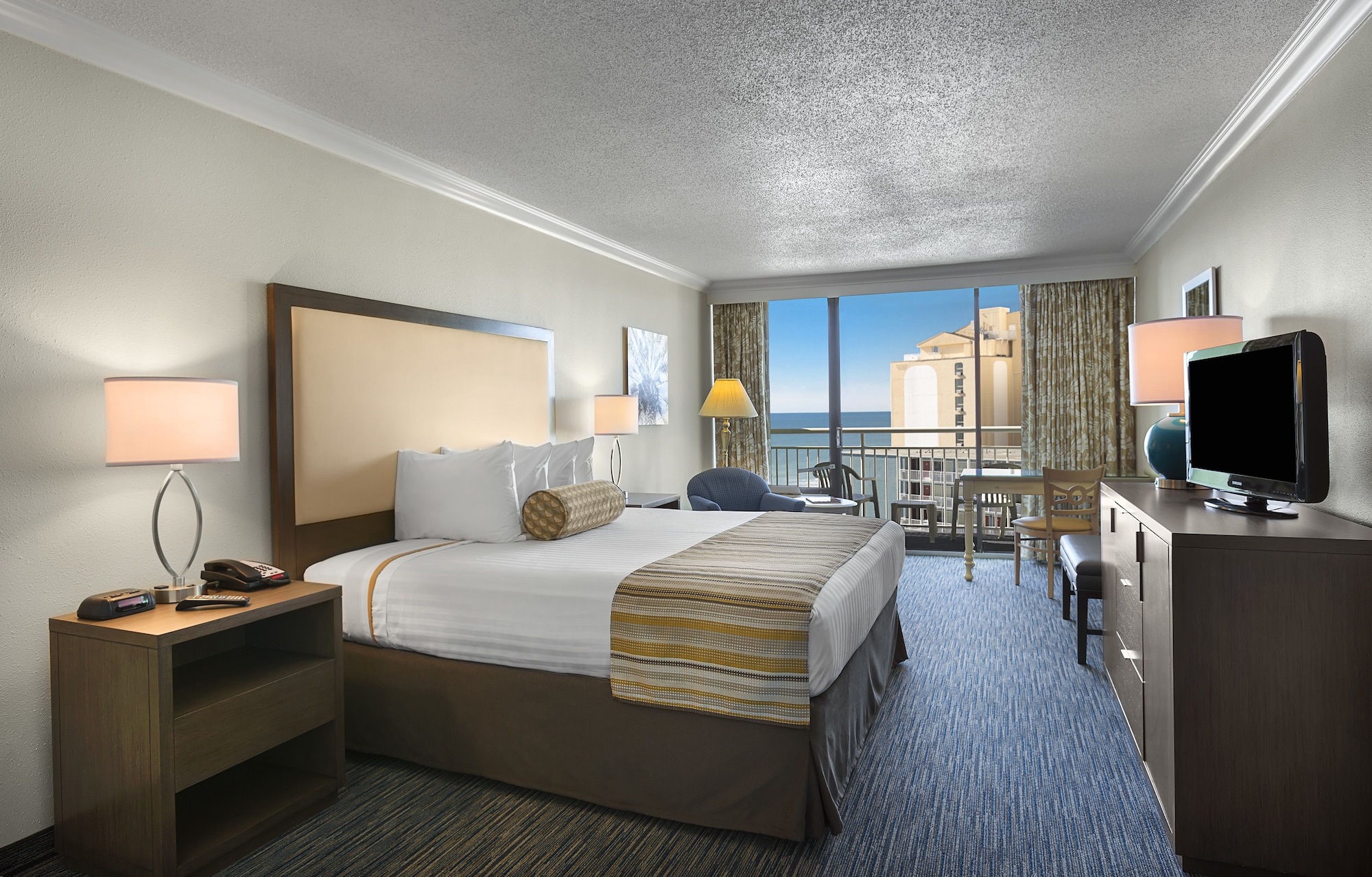 1 BEDROOM, CONDO, OCEAN FRONT