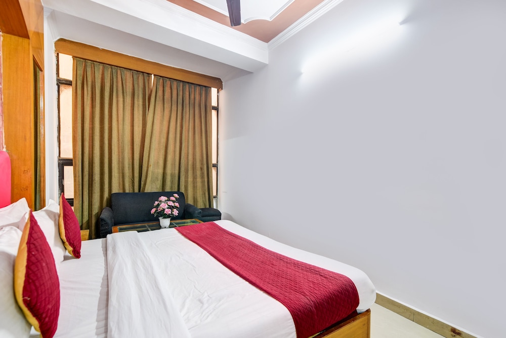 Hotel Delhi Regency 12/63