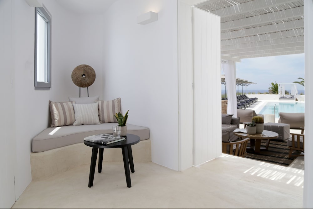 Livin Mykonos Boutique Hotel - Adults only 63/76