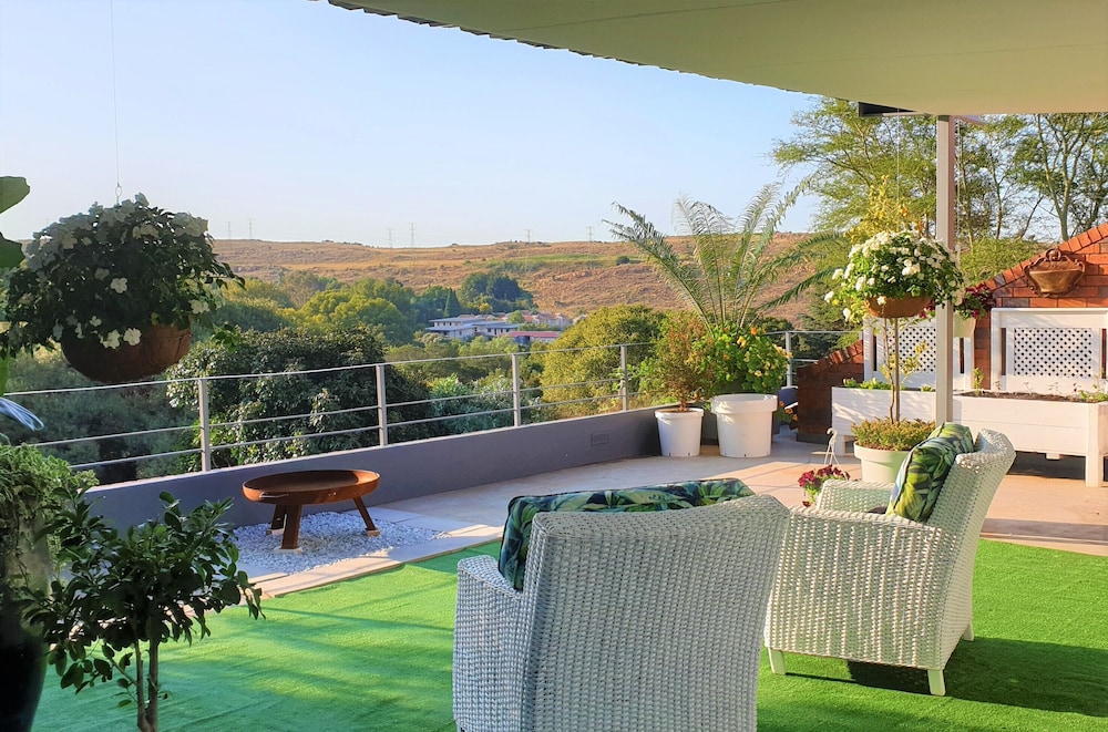 Hadeda Hall Guest house 27/33