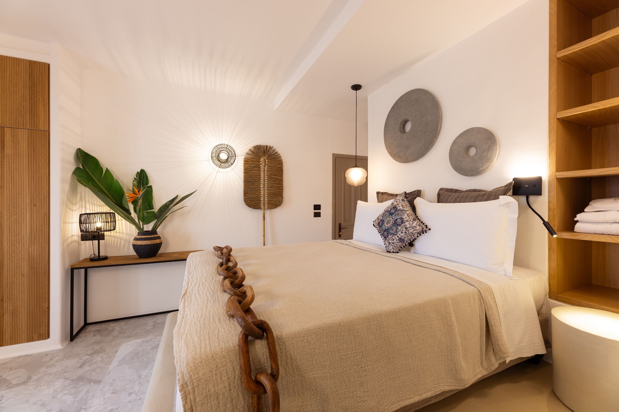 DUPLEX, DELUXE, 2 QUEEN BEDS, SOFA